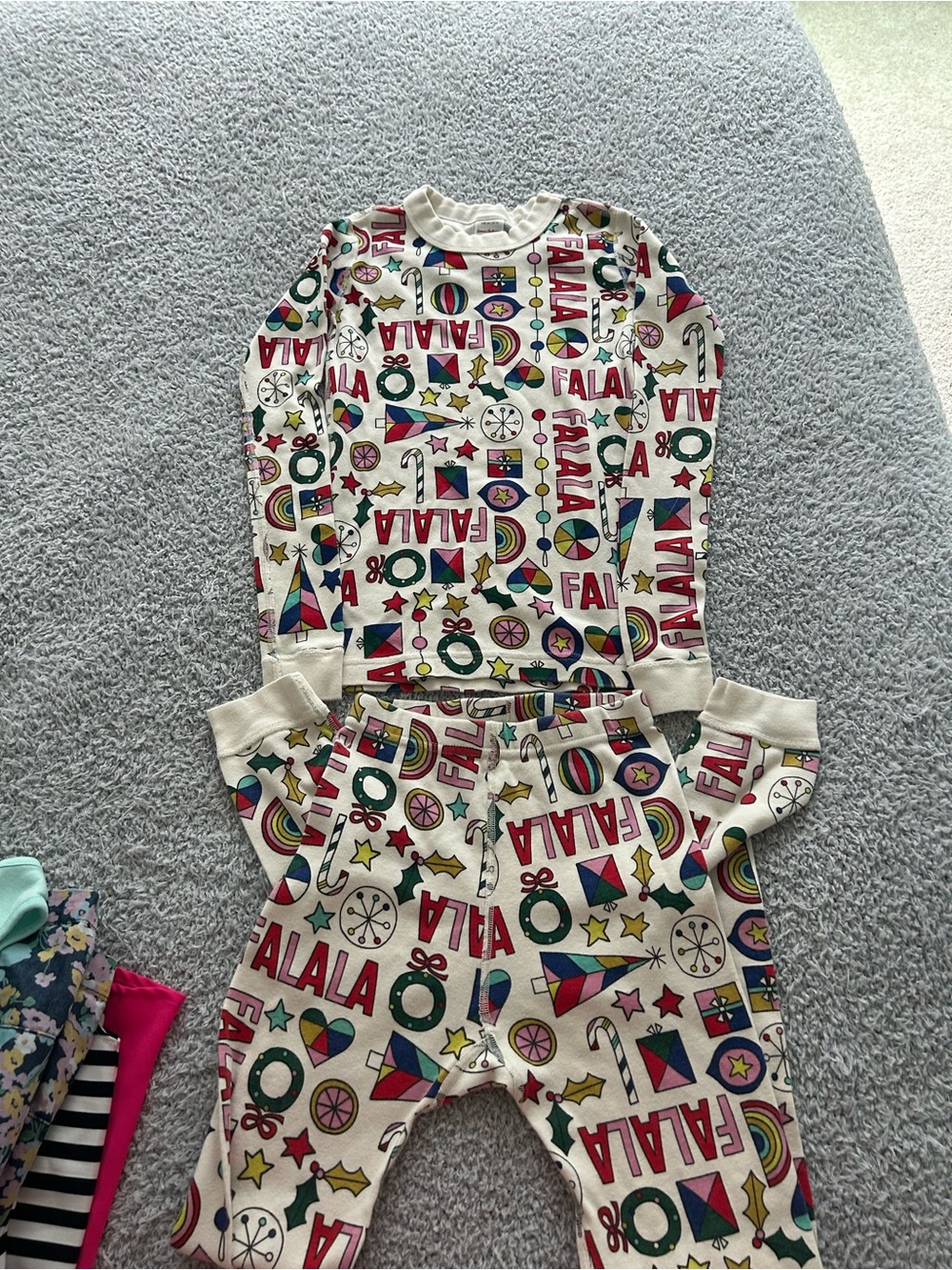Kids Cream Holiday Pattern Pajama Set - Festive Print